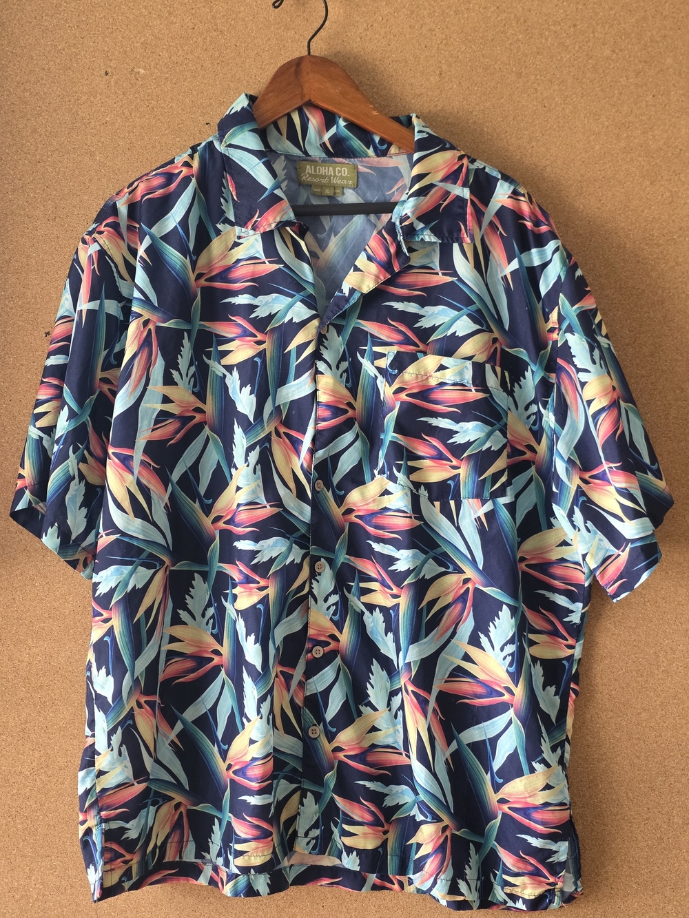 Aloha Co. Resort Wear Tropical Hawaiian Shirt XL Button Down Casual Short Sleeve